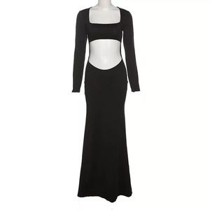 CUTOUT MAXI DRESS🖤